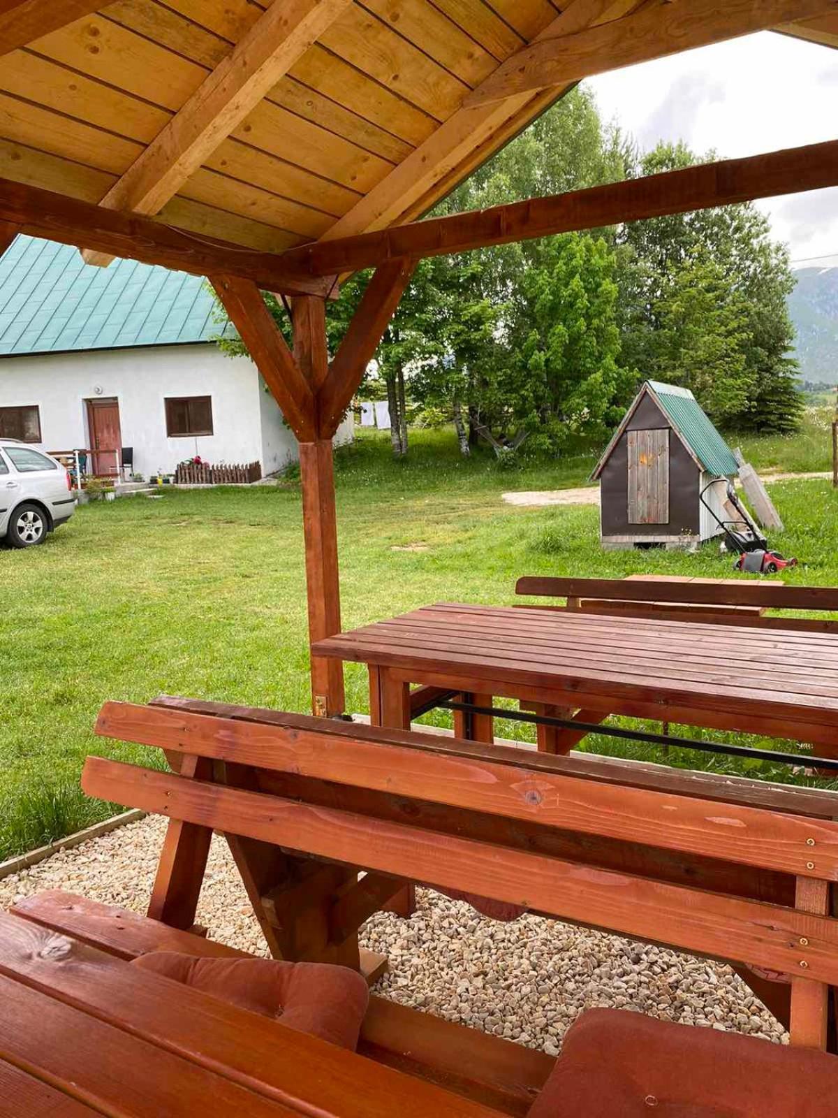 Family Farm Jezera Casa de hóspedes Žabljak Exterior foto